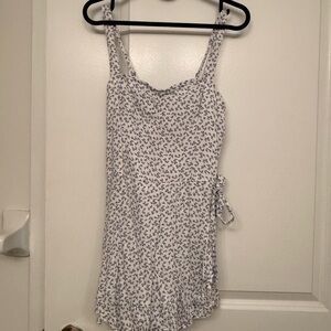 Hollister girl romper size small